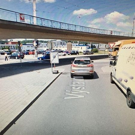 Utulne Ubytovani U Centra V Blizkosti Vystaviste Brünn  Kültér fotó